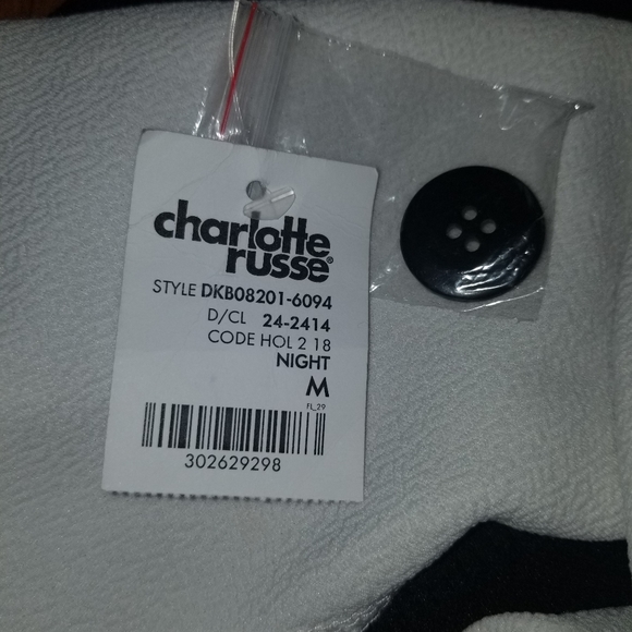 Black And White Dress - Picture 4 of 6